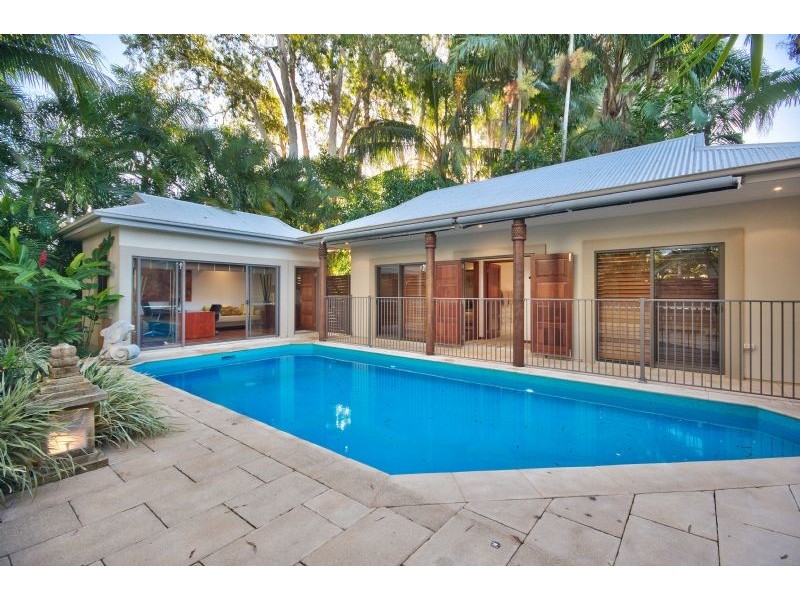 Clifton Beach QLD 4879