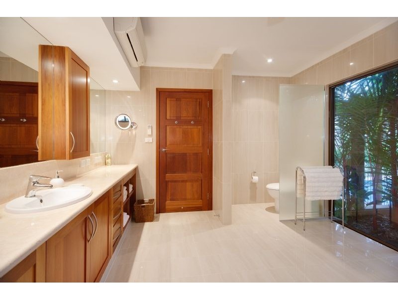 Clifton Beach QLD 4879