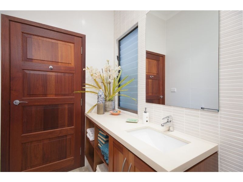 Clifton Beach QLD 4879