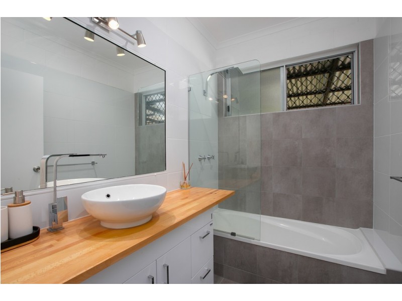 14 Torquay Close, Kewarra Beach QLD 4879