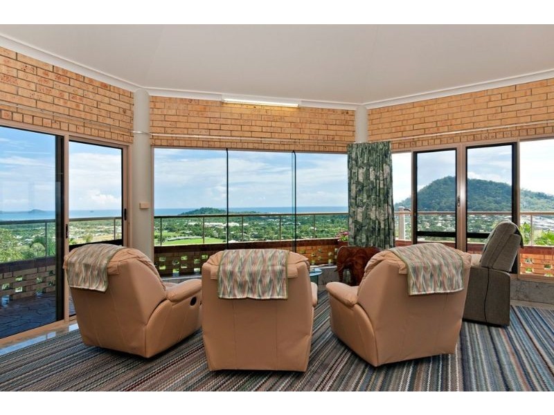 Trinity Beach QLD 4879