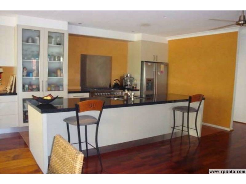 7 Bayu Close, Redlynch QLD 4870