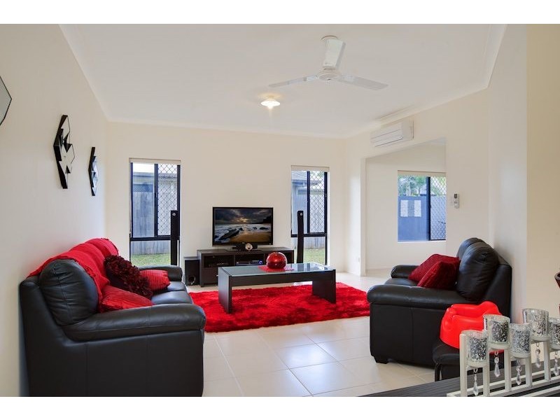6 Newberry Street, Smithfield QLD 4878