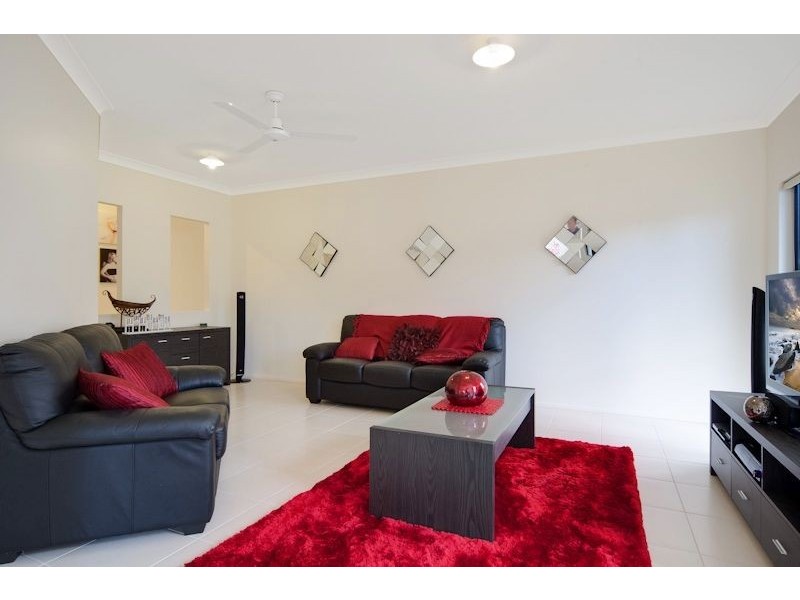 6 Newberry Street, Smithfield QLD 4878