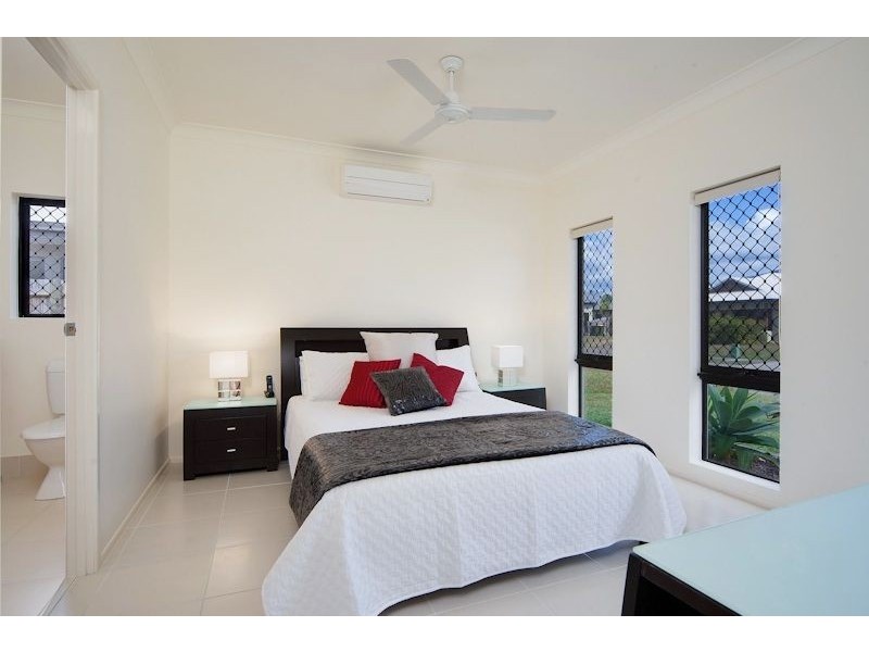 6 Newberry Street, Smithfield QLD 4878