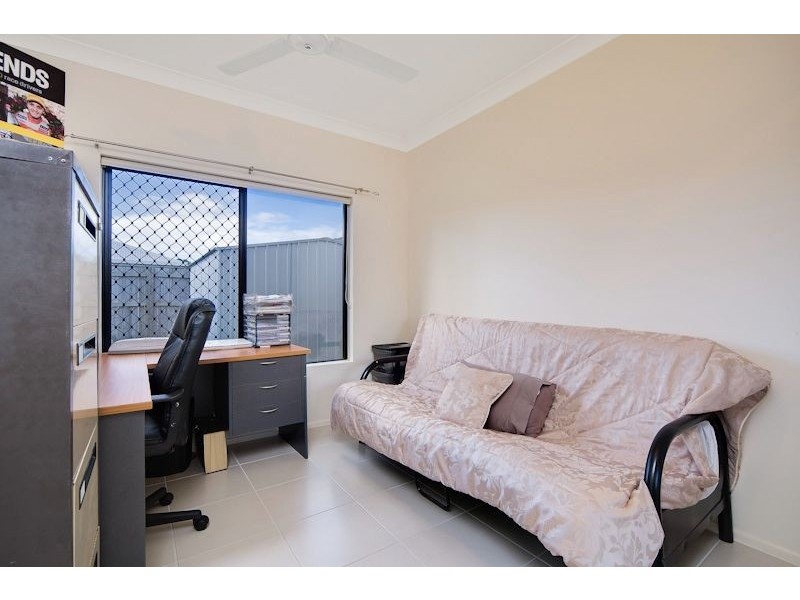 6 Newberry Street, Smithfield QLD 4878