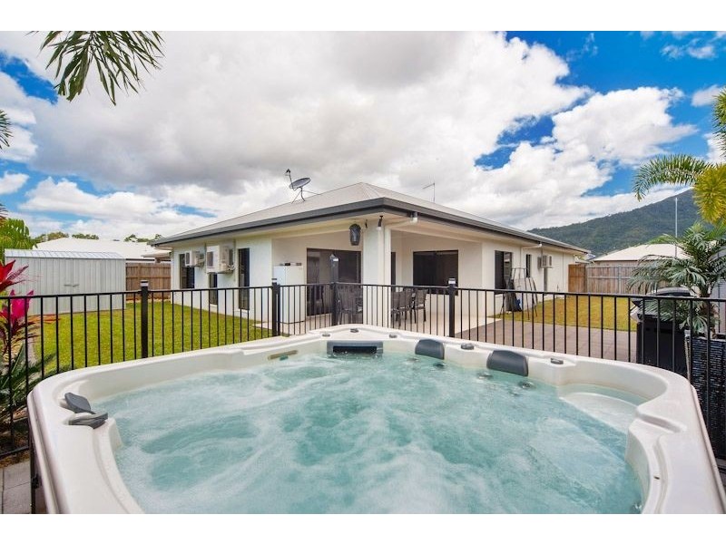 6 Newberry Street, Smithfield QLD 4878
