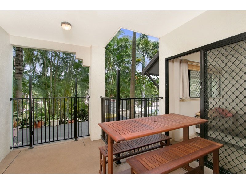 4/106 Moore Street, Trinity Beach QLD 4879