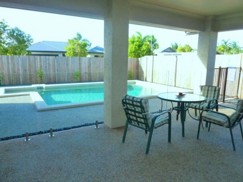 20 Hetherton Street, Smithfield QLD 4878