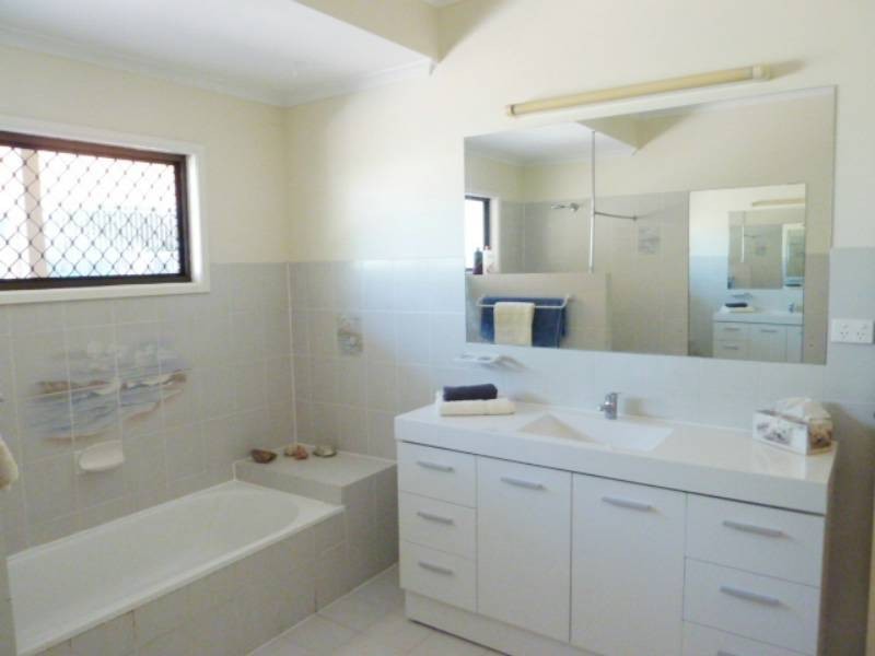 76 Survey Street, Smithfield QLD 4878