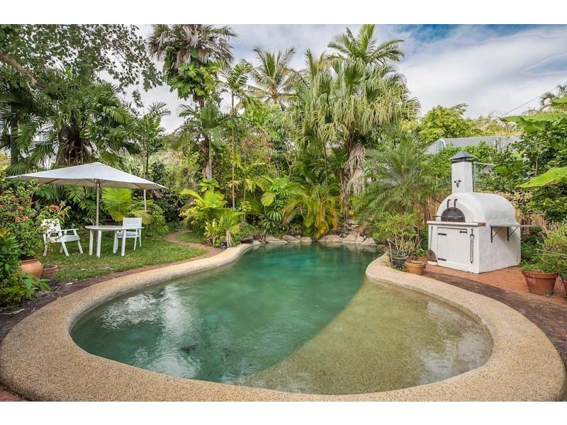 Trinity Beach QLD 4879