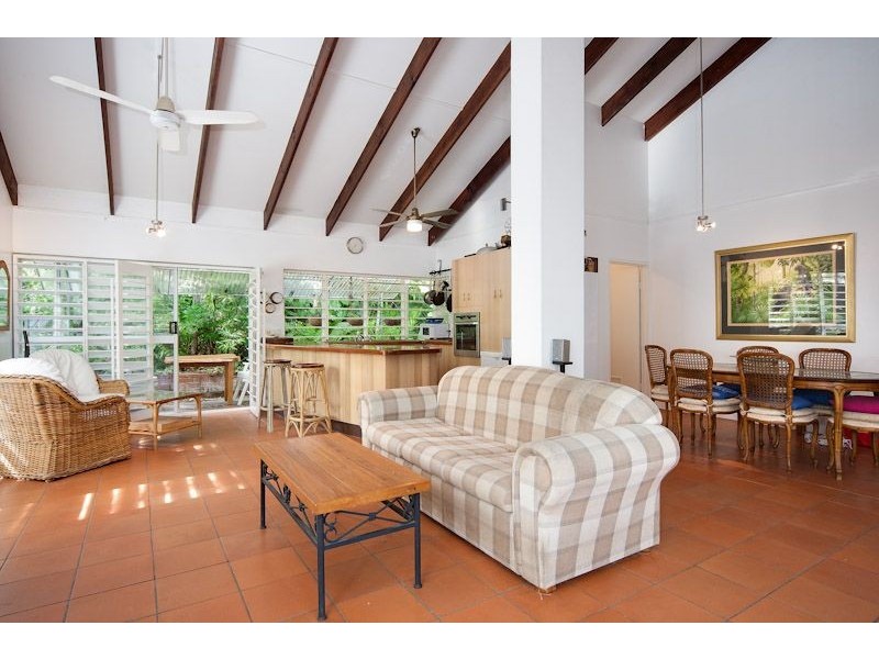 Trinity Beach QLD 4879