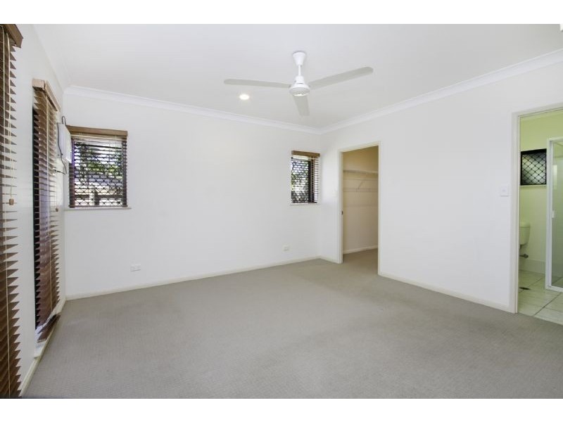 Kewarra Beach QLD 4879