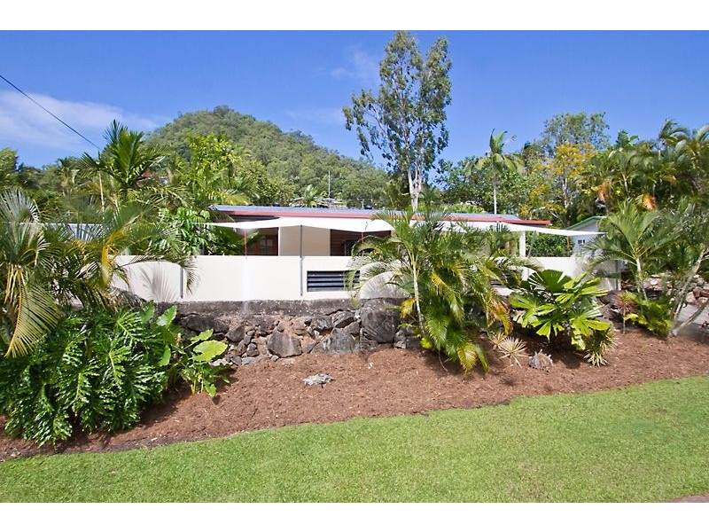 Trinity Beach QLD 4879