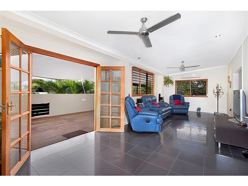 Trinity Beach QLD 4879