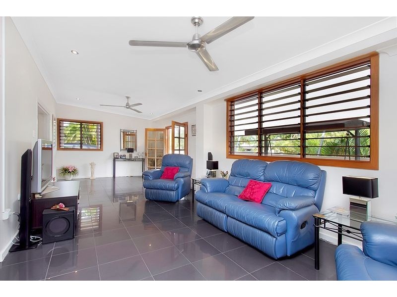 Trinity Beach QLD 4879