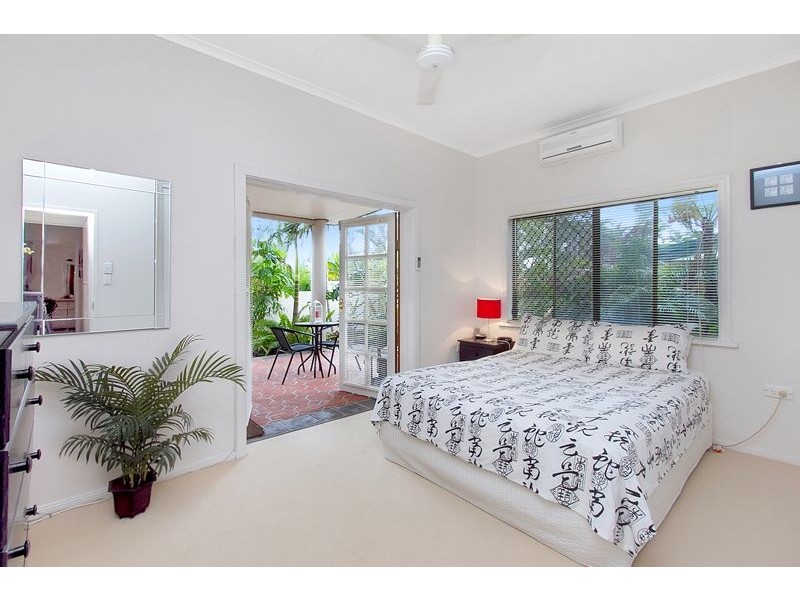 Trinity Beach QLD 4879