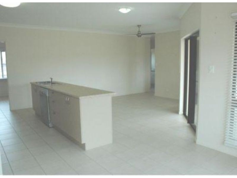 77 Landsborough Drive, Smithfield QLD 4878