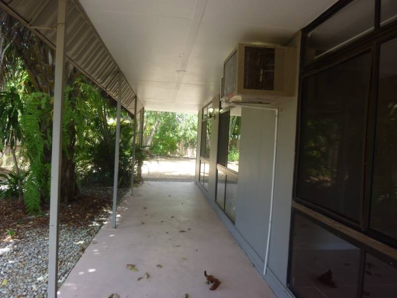 Clifton Beach QLD 4879