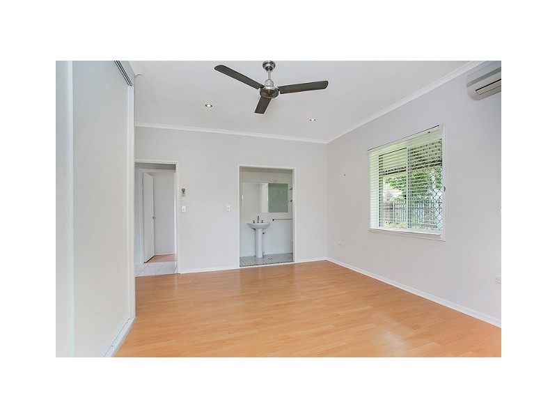 53 Bramble Street, Clifton Beach QLD 4879