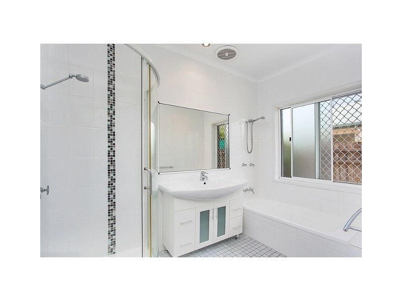 53 Bramble Street, Clifton Beach QLD 4879