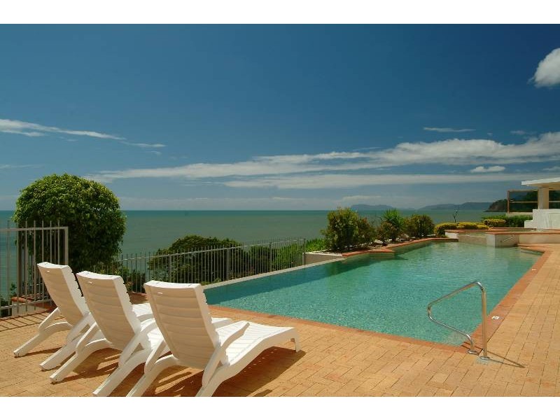 Trinity Beach QLD 4879