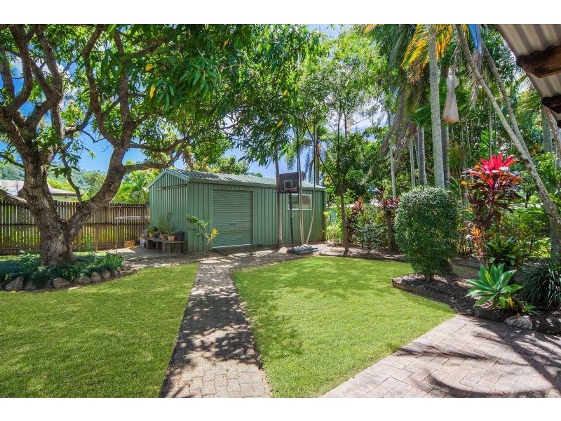 14 Cambrian Avenue, Smithfield QLD 4878