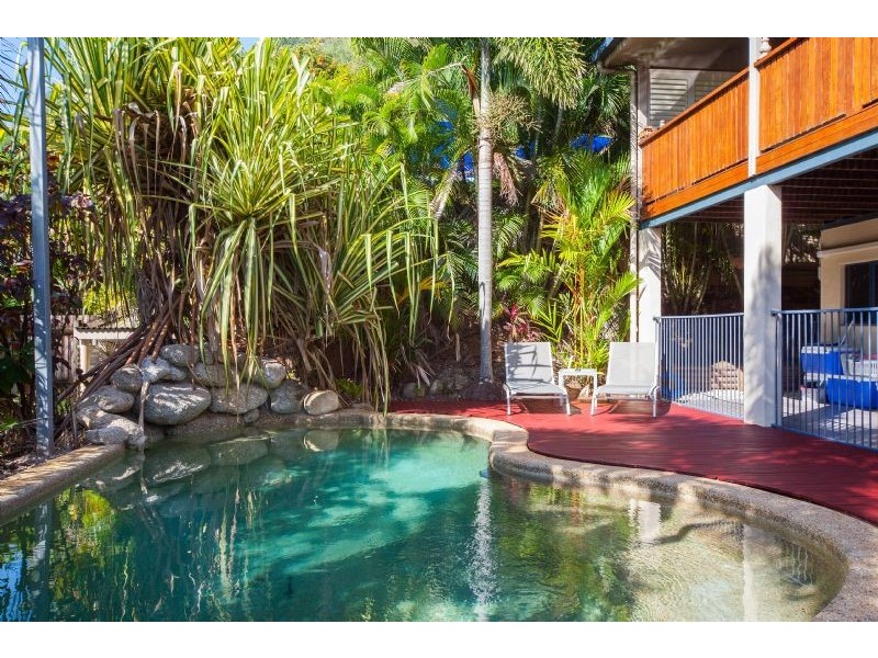 23 Lookout Terrace, Trinity Beach QLD 4879
