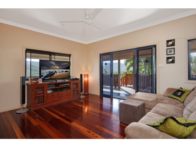 23 Lookout Terrace, Trinity Beach QLD 4879