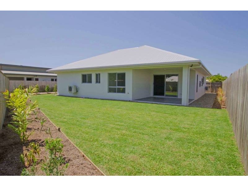 42 Fossilbrook Bend, Trinity Park QLD 4879