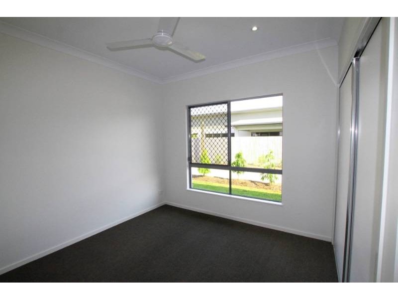 42 Fossilbrook Bend, Trinity Park QLD 4879