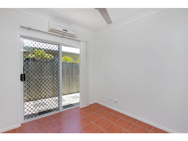 4 Barrier Close, Clifton Beach QLD 4879