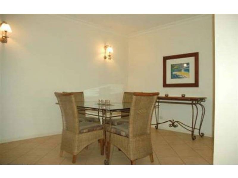 306/2 Greenslopes Street, Cairns North QLD 4870