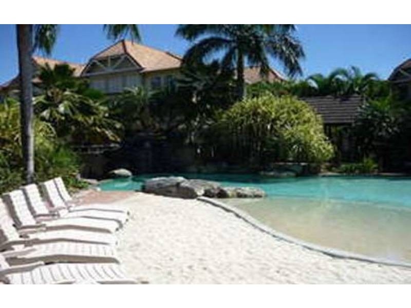 306/2 Greenslopes Street, Cairns North QLD 4870