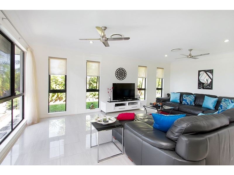 7 Hockey Avenue, Smithfield QLD 4878