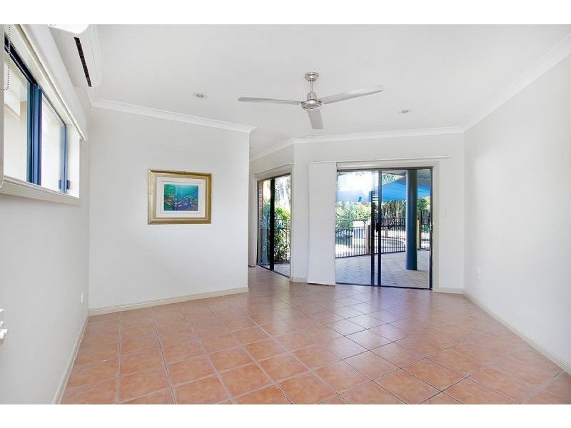 Palm Cove QLD 4879