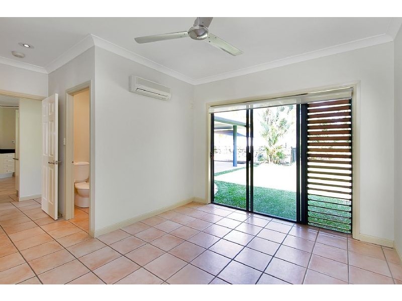 Palm Cove QLD 4879