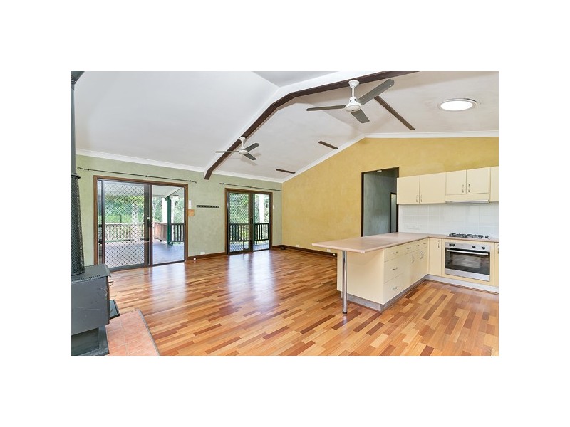 8 Bangalow Place, Kuranda QLD 4881