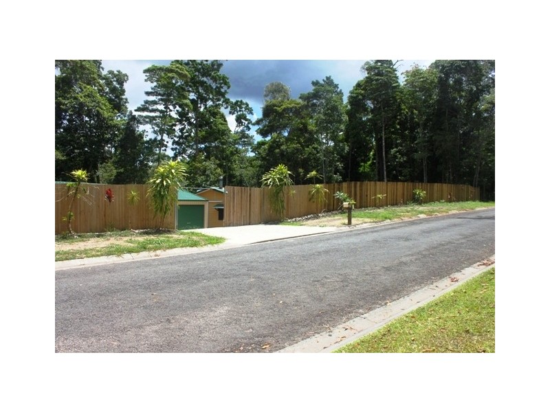 8 Bangalow Place, Kuranda QLD 4881