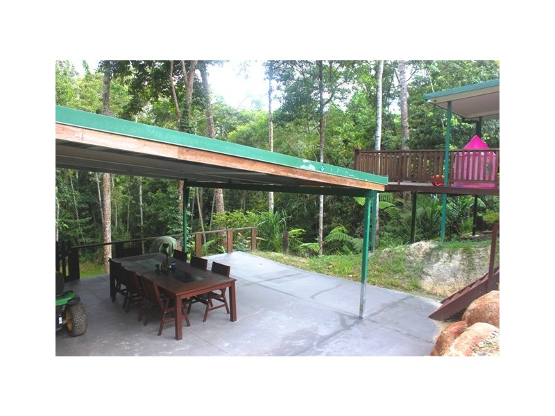 8 Bangalow Place, Kuranda QLD 4881