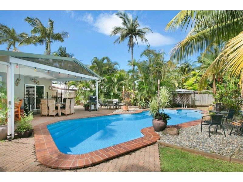 19 Atlas Close, Smithfield QLD 4878