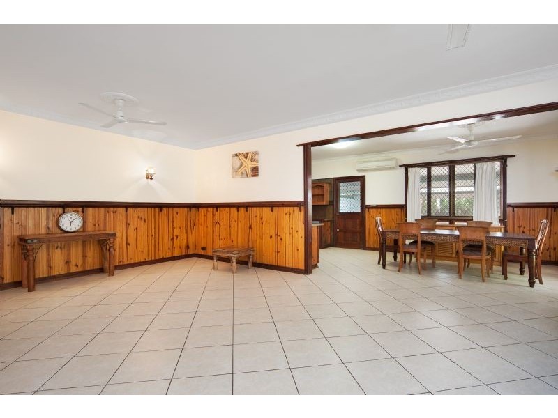 Clifton Beach QLD 4879