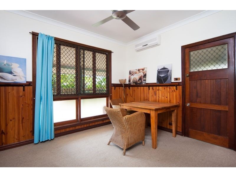 Clifton Beach QLD 4879