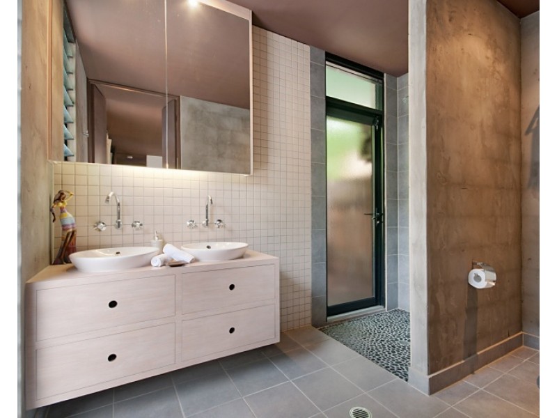 3 Lambus Street, Palm Cove QLD 4879