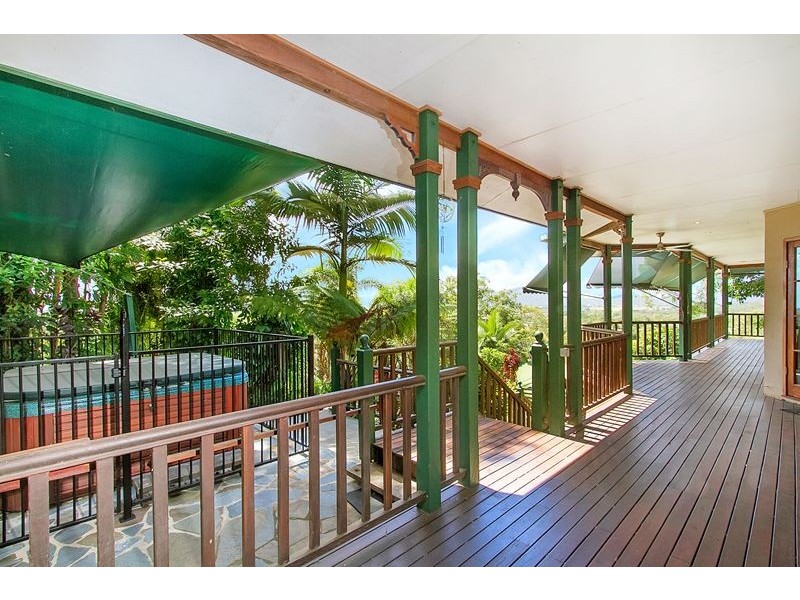 13 Darkin Close, Smithfield QLD 4878