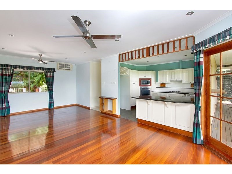 13 Darkin Close, Smithfield QLD 4878