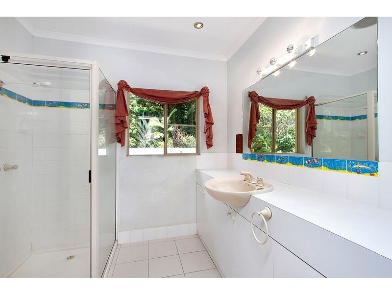 13 Darkin Close, Smithfield QLD 4878