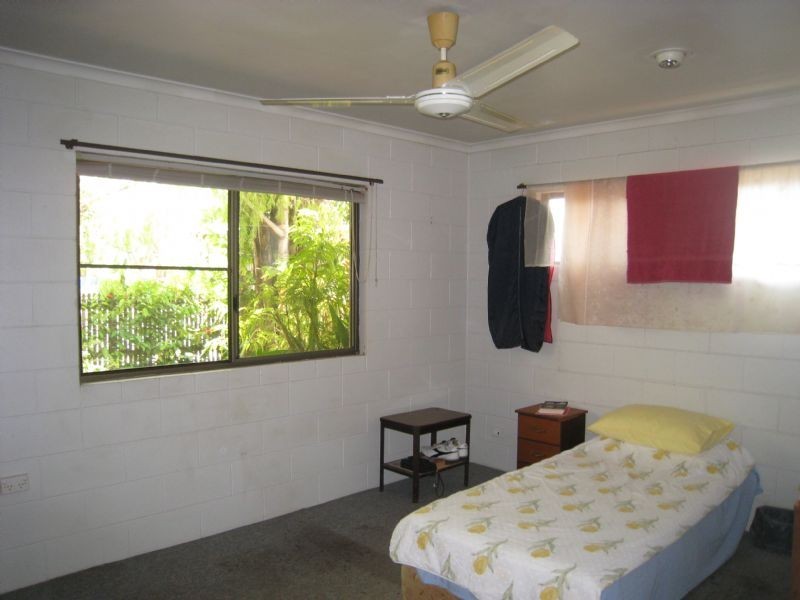 99 Trinity Beach Road, Trinity Beach QLD 4879