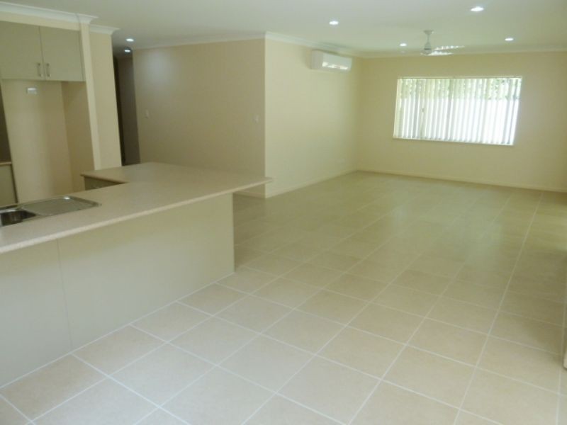 10 Hideaway Close, Palm Cove QLD 4879