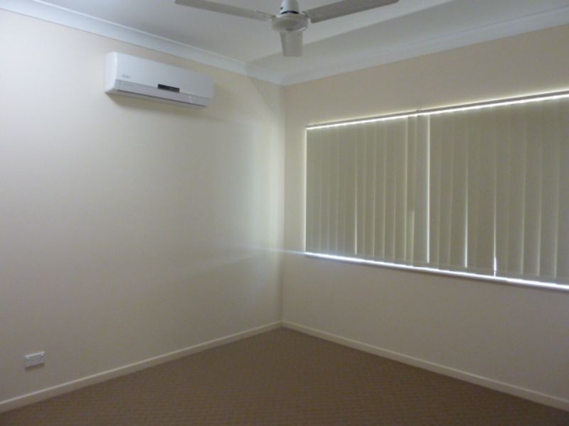 10 Hideaway Close, Palm Cove QLD 4879